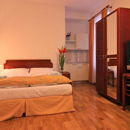 Hotel Klika Ceske Budejovice Dış mekan fotoğraf