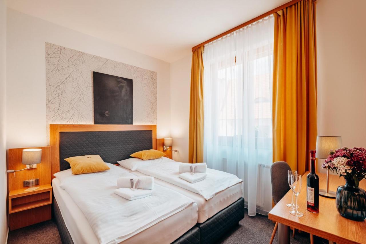 Hotel Klika Ceske Budejovice Dış mekan fotoğraf