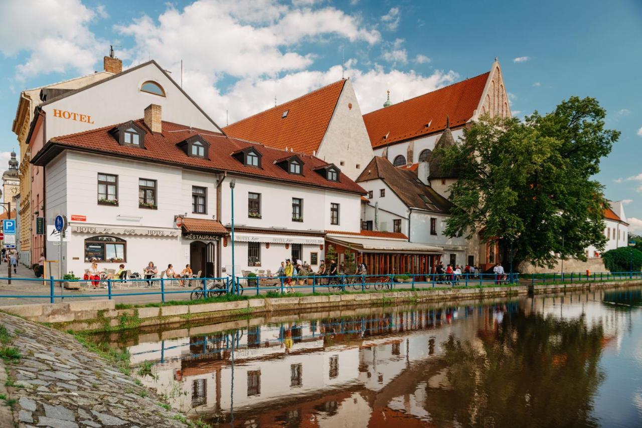 Hotel Klika Ceske Budejovice Dış mekan fotoğraf