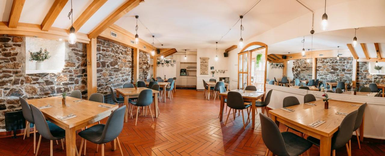 Hotel Klika Ceske Budejovice Dış mekan fotoğraf